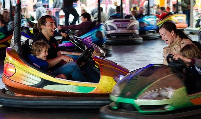 bumper-car-2369930_640