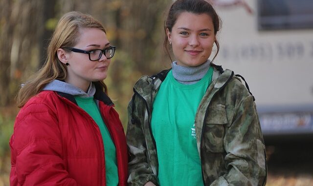 yasdo-girls-5958722_640