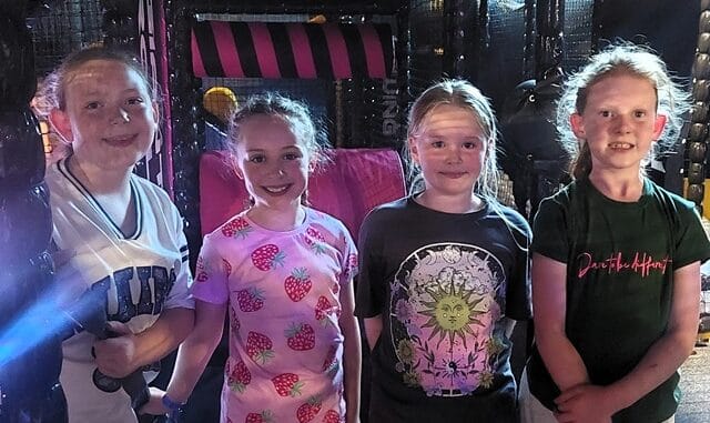 UPTONsleepover - big smiles from this year 3 group