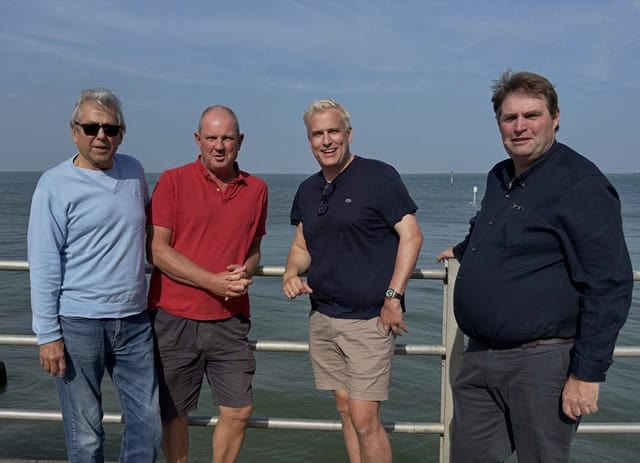 Call for ‘interim’ permit scheme for tidal pool users to replace complete parking ban at Hodges Gap promenade